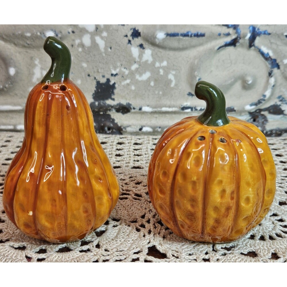 Ceramic Pumpkin Salt  & Pepper Shaker Set Thanksgiving Fall Autumn Textured